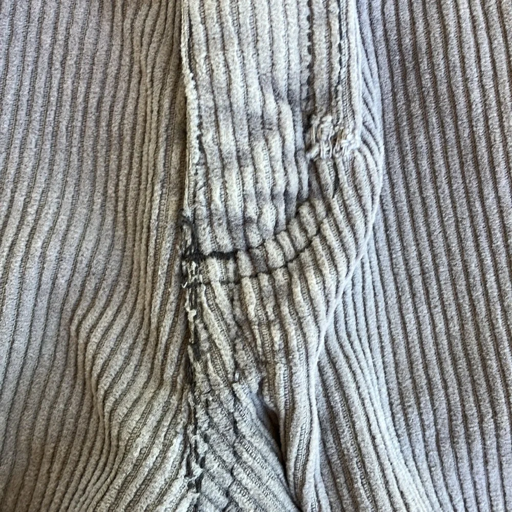 VTG Paris Sports Club Gray Corduroy High Rise Pants, 8